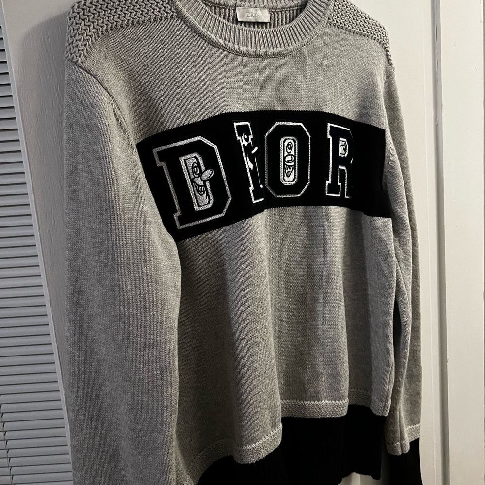 Mens crewneck sweater